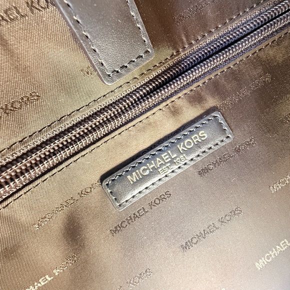 Michael Kors Jet Set Travel Large Laptop Case - Brown Signature Logo - Picture 10 of 11